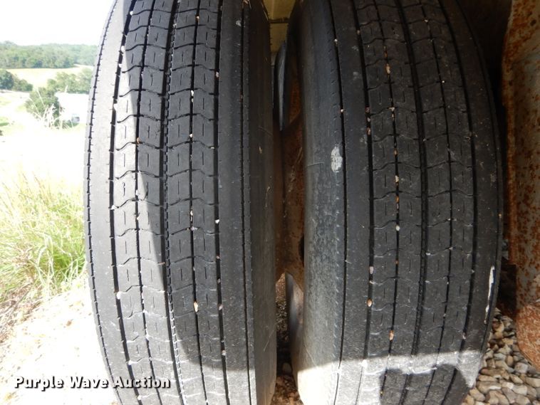 image for item DE8508 1984 Fruehauf DC5-M2-38 end dump trailer