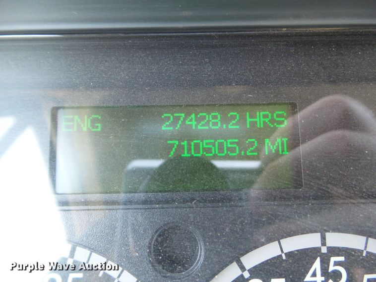 image for item DF0775 2008 Freightliner Cascadia 125 semi truck