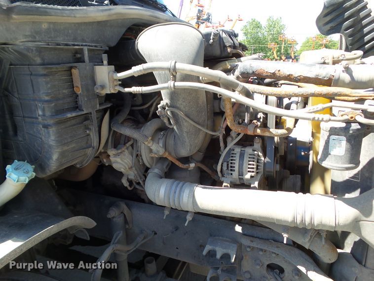 image for item DF0775 2008 Freightliner Cascadia 125 semi truck