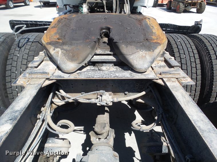 image for item DF0775 2008 Freightliner Cascadia 125 semi truck