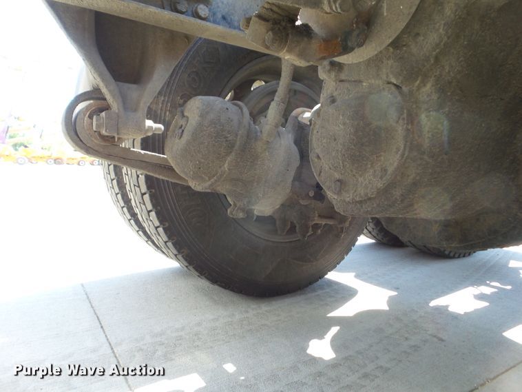 image for item DF0775 2008 Freightliner Cascadia 125 semi truck