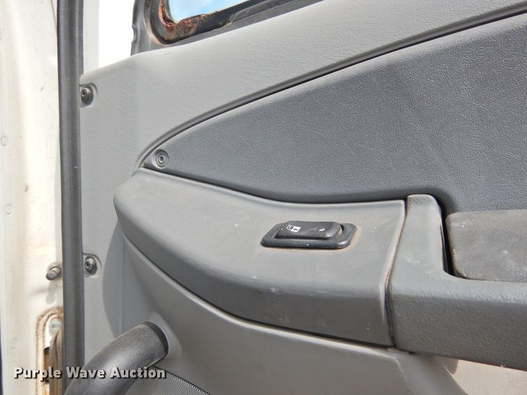 image for item DF2566 2009 Freightliner CL120T semi truck