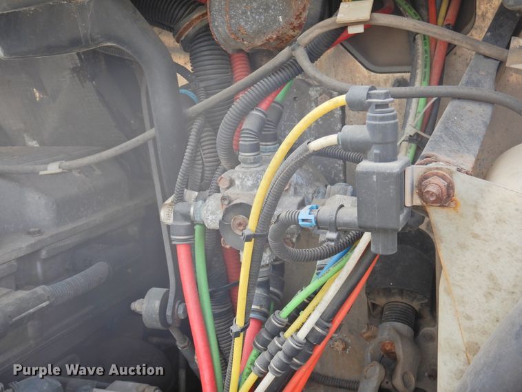 image for item DF2566 2009 Freightliner CL120T semi truck