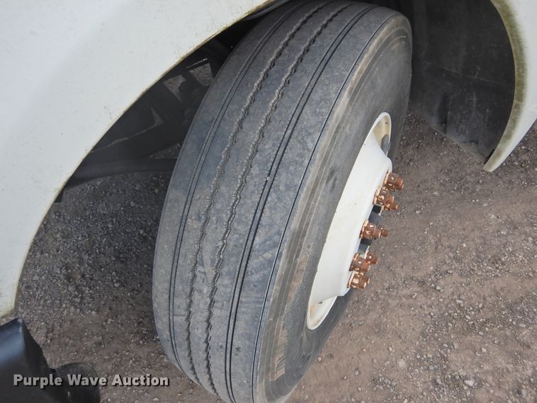 image for item DF2566 2009 Freightliner CL120T semi truck