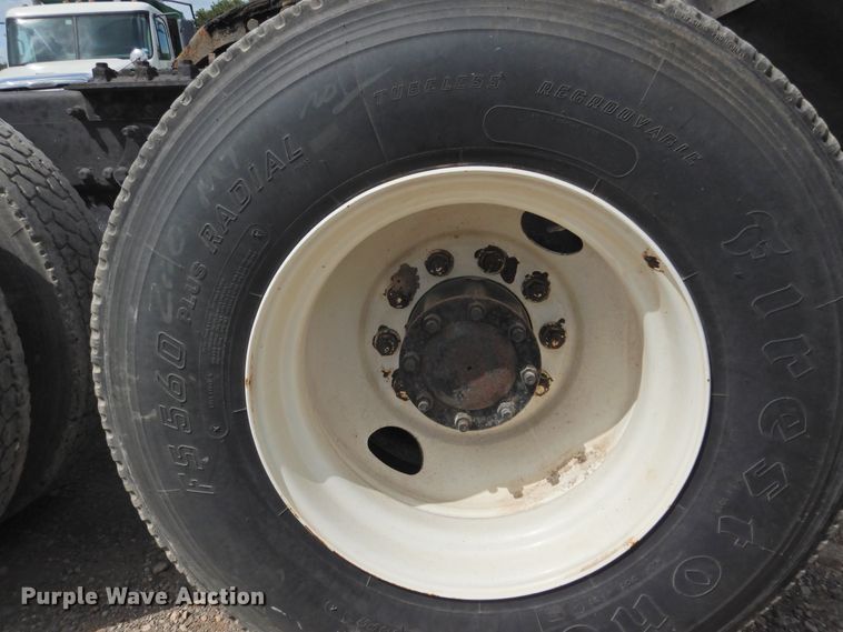 image for item DF2566 2009 Freightliner CL120T semi truck