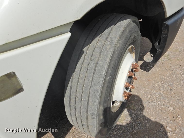 image for item DF2566 2009 Freightliner CL120T semi truck