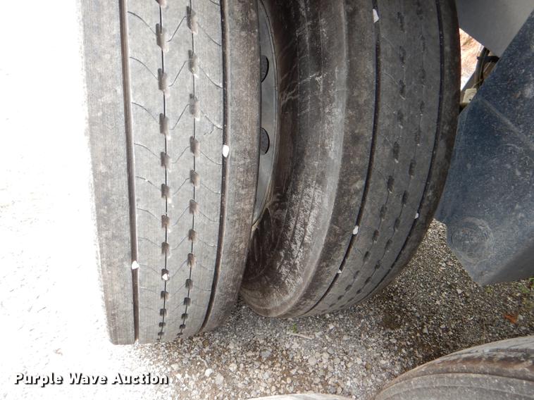 image for item DG1075 2006 Timpte Super Hopper double hopper bottom grain trailer