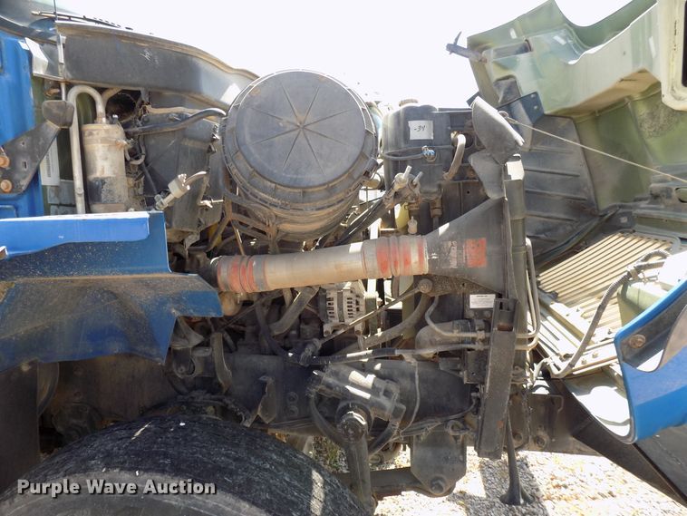 image for item DG4066 2007 International 7600 semi truck