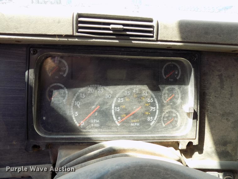 image for item DG4067 2007 Freightliner Columbia semi truck