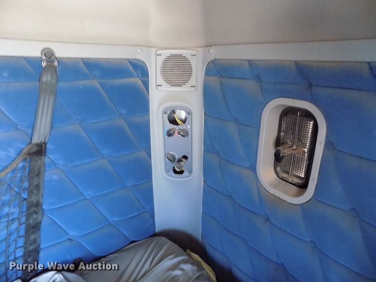 image for item DG4067 2007 Freightliner Columbia semi truck