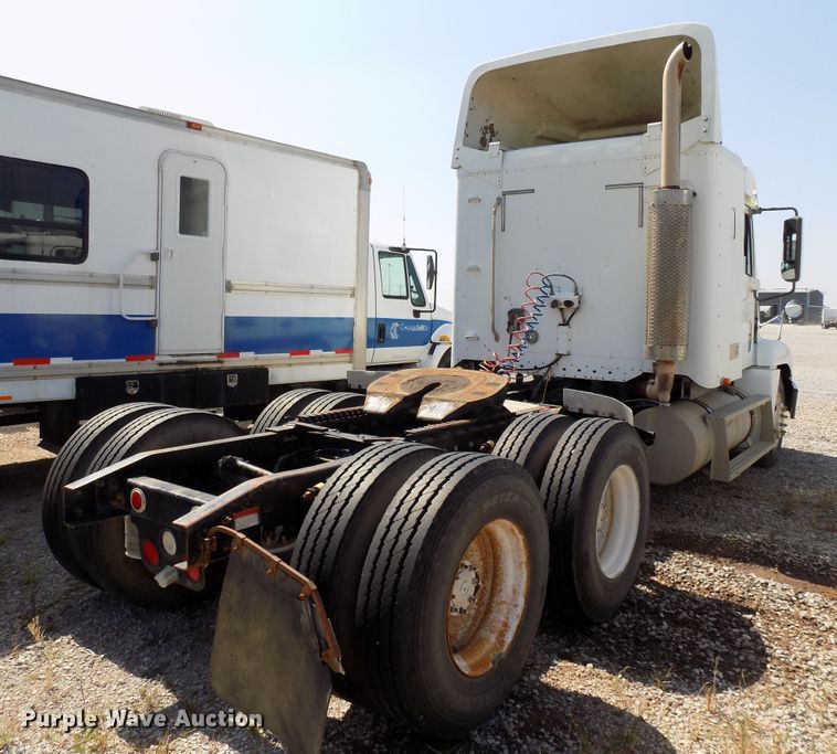 image for item DG4068 2002 Freightliner Century Class ST semi truck