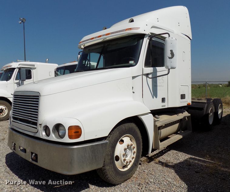 image for item DG4068 2002 Freightliner Century Class ST semi truck