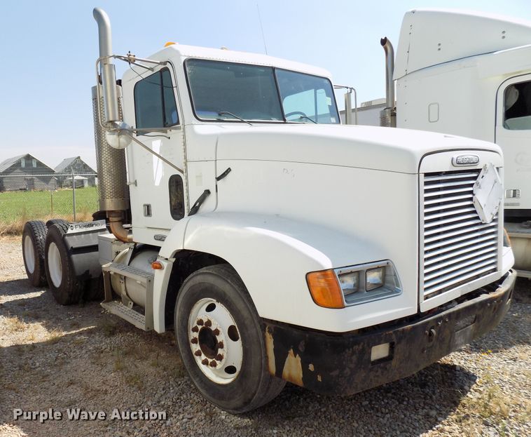 image for item DG4070 1998 Freightliner FLD semi truck