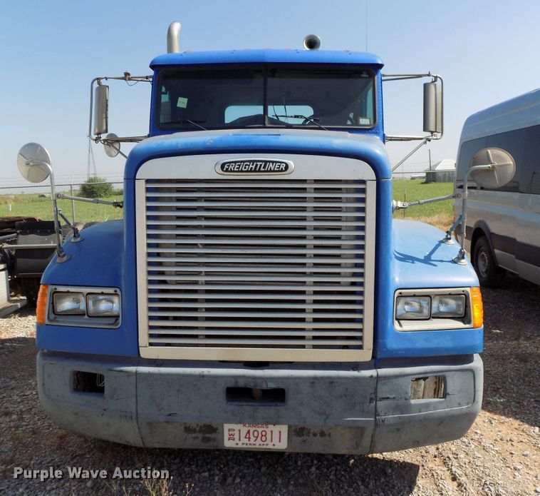 image for item DG4071 2000 Freightliner FLD semi truck