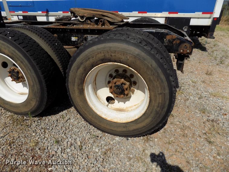 image for item DG4072 2003 Peterbilt 378 semi truck