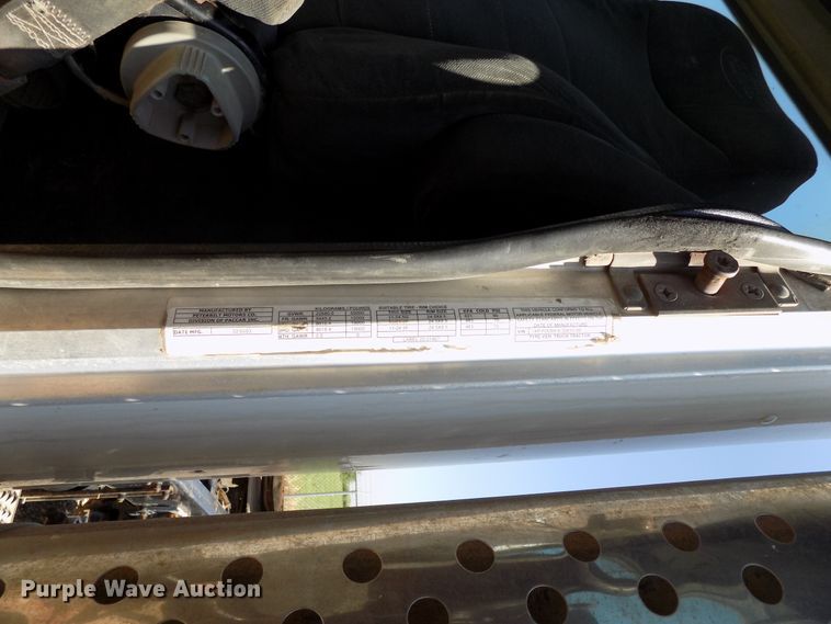 image for item DG4072 2003 Peterbilt 378 semi truck