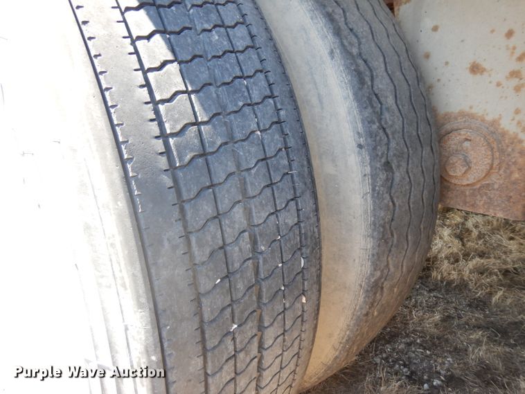 image for item DH0304 1999 Great Dane dry van trailer