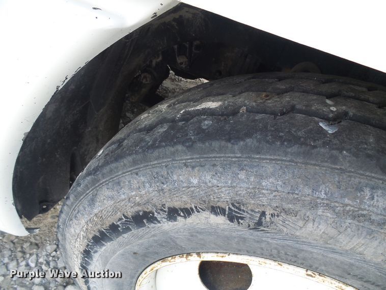 image for item DI0547 2000 Freightliner Century Class semi truck