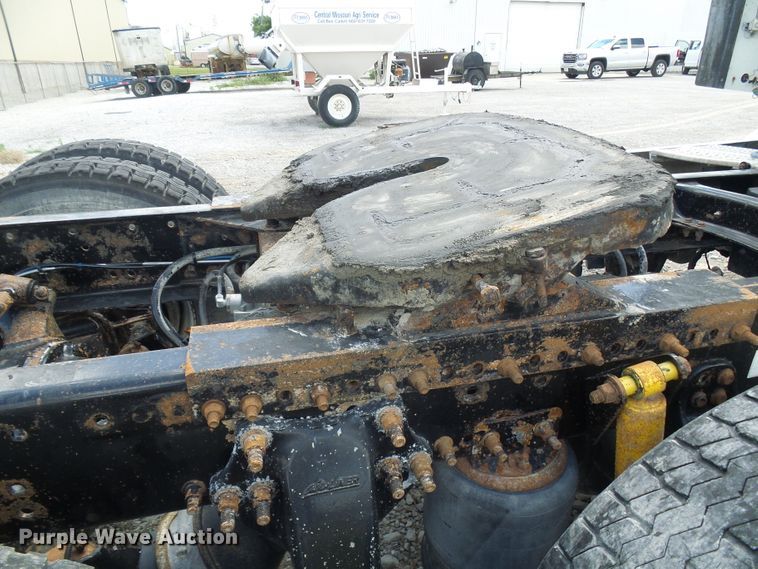 image for item DI0547 2000 Freightliner Century Class semi truck