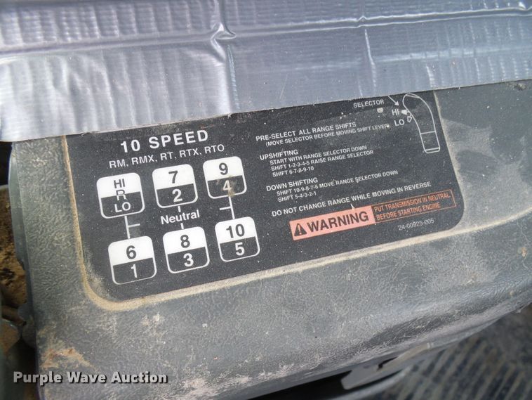 image for item DI0547 2000 Freightliner Century Class semi truck