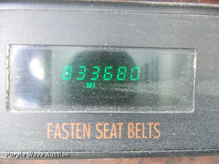 image for item DI0547 2000 Freightliner Century Class semi truck