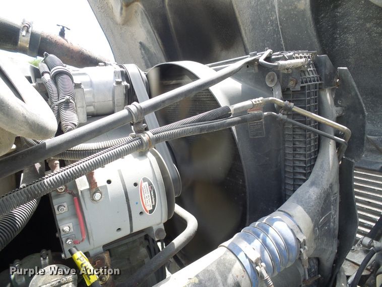 image for item DI0547 2000 Freightliner Century Class semi truck