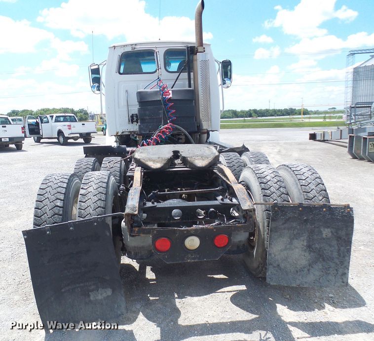 image for item DI0548 2004 Sterling A-Line semi truck