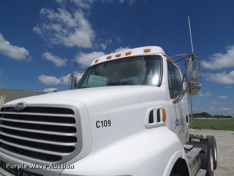 image for item DI0548 2004 Sterling A-Line semi truck