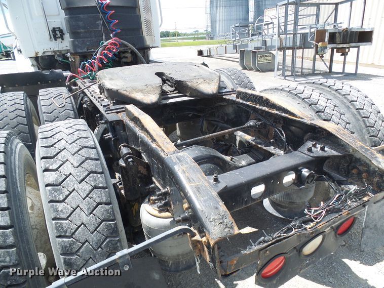 image for item DI0548 2004 Sterling A-Line semi truck