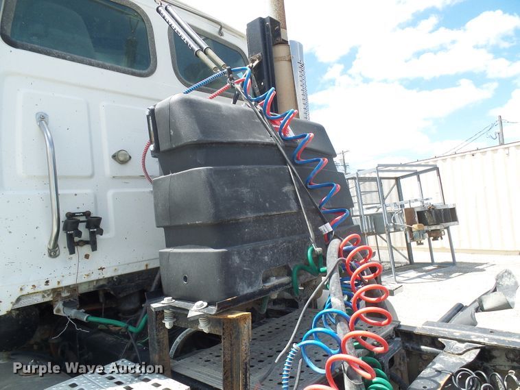 image for item DI0548 2004 Sterling A-Line semi truck