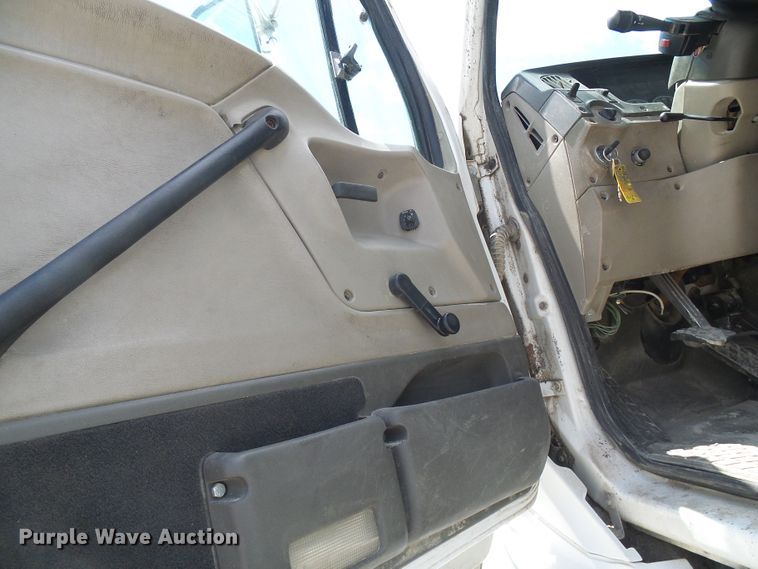 image for item DI0548 2004 Sterling A-Line semi truck