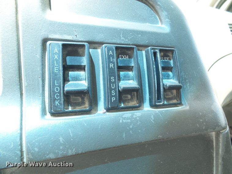 image for item DI0548 2004 Sterling A-Line semi truck