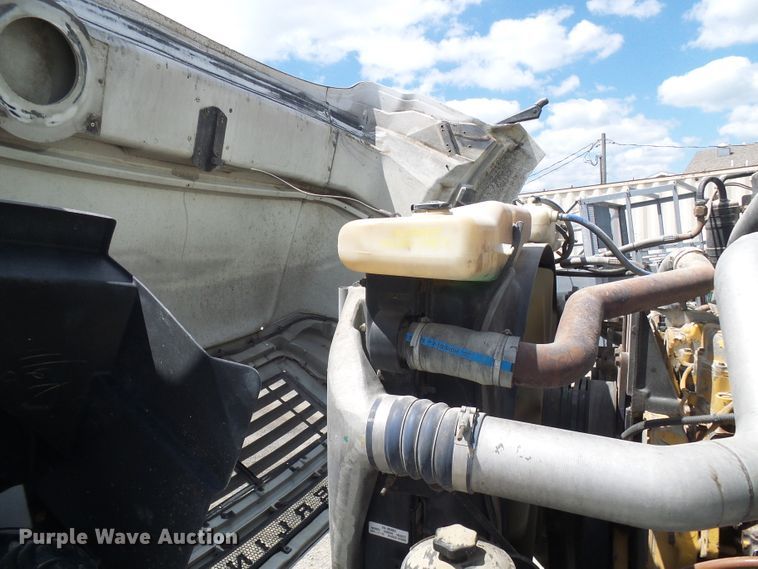 image for item DI0548 2004 Sterling A-Line semi truck