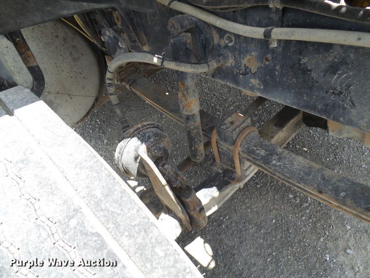 image for item DI0548 2004 Sterling A-Line semi truck