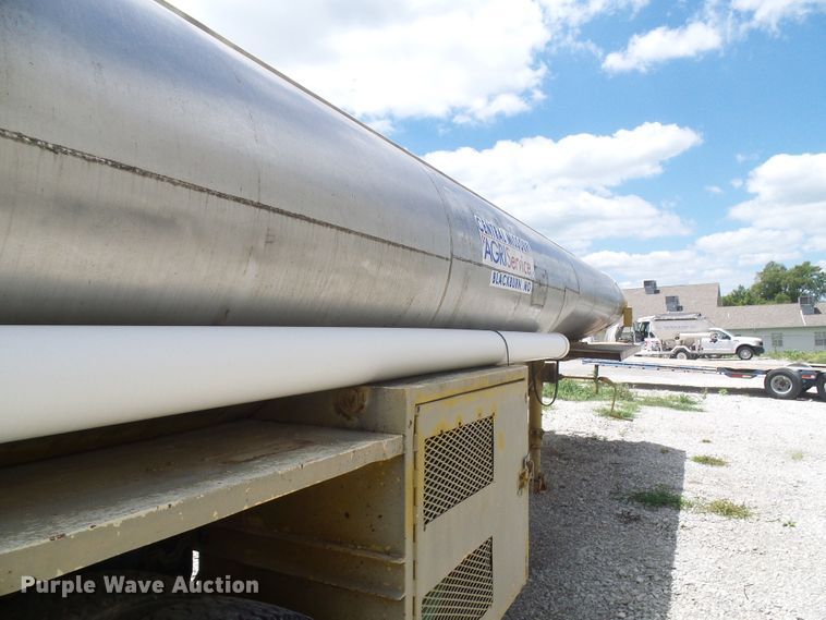 image for item DI0553 1967 Fruehauf tank trailer