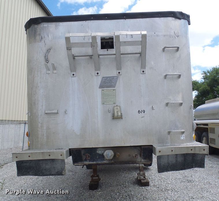 image for item DI0554 1980 East end dump trailer