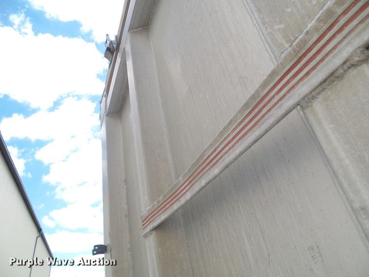 image for item DI0554 1980 East end dump trailer