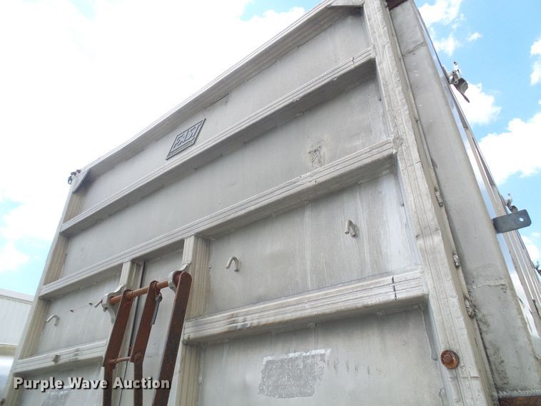 image for item DI0554 1980 East end dump trailer