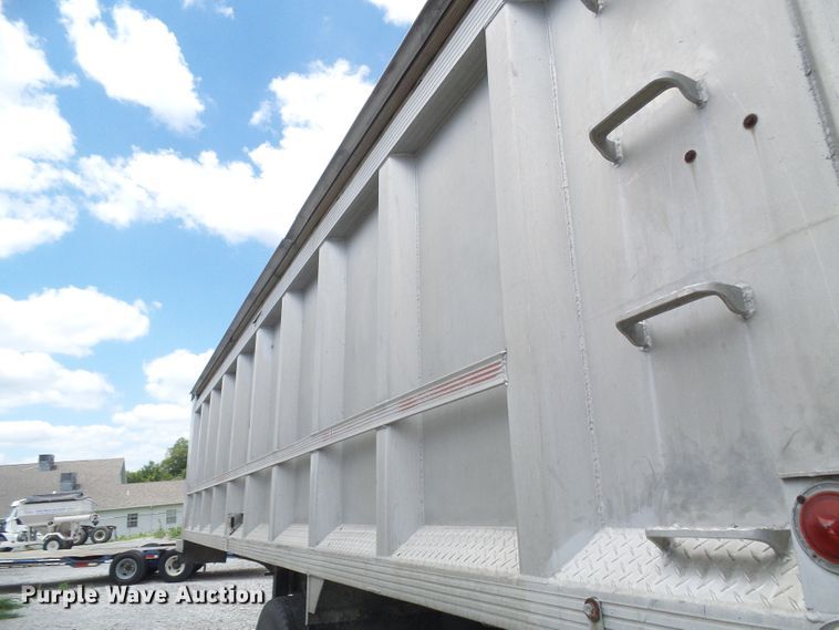 image for item DI0554 1980 East end dump trailer