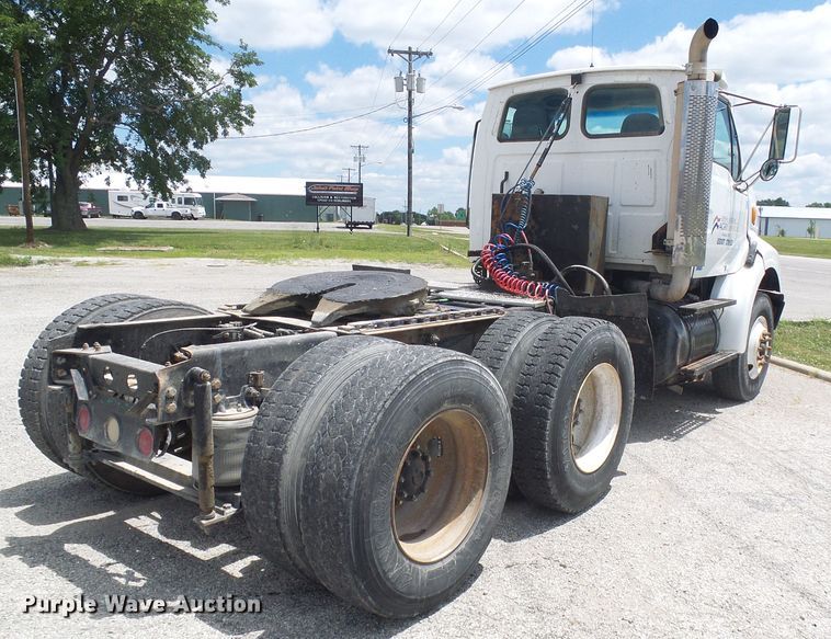image for item DI0555 1999 Sterling A-Line semi truck
