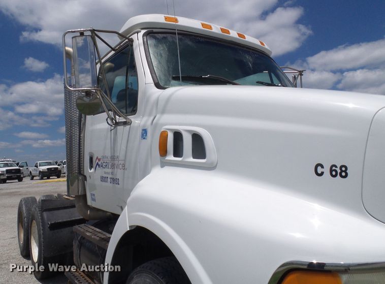 image for item DI0555 1999 Sterling A-Line semi truck
