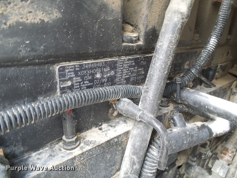 image for item DI0555 1999 Sterling A-Line semi truck