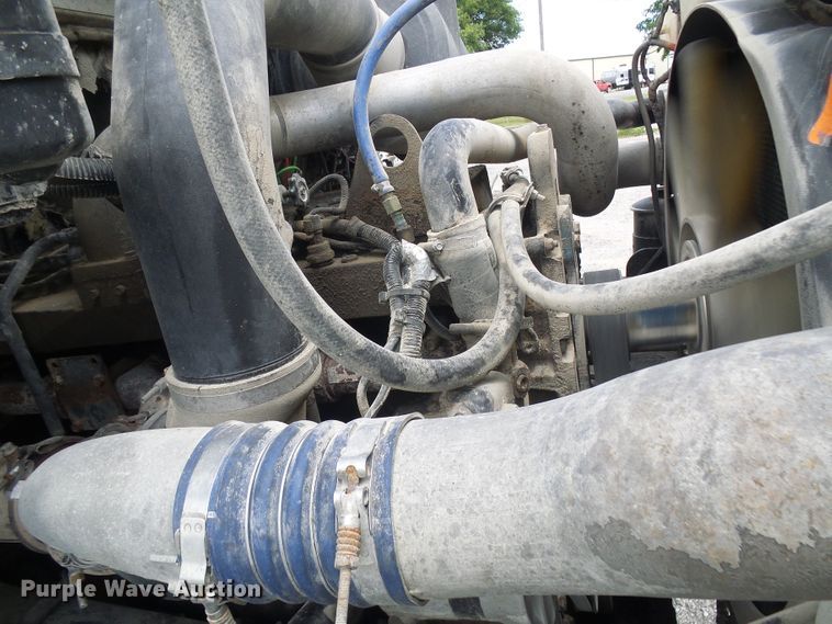 image for item DI0555 1999 Sterling A-Line semi truck