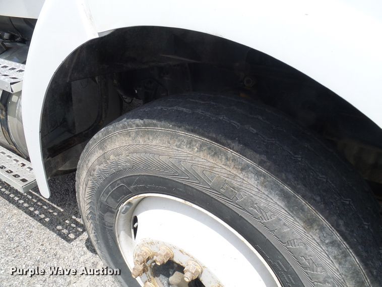 image for item DI0556 2004 Sterling A-Line semi truck