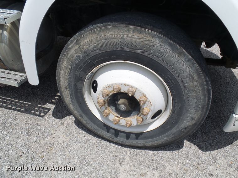 image for item DI0556 2004 Sterling A-Line semi truck