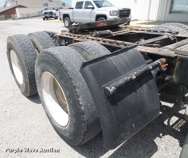 image for item DI0556 2004 Sterling A-Line semi truck