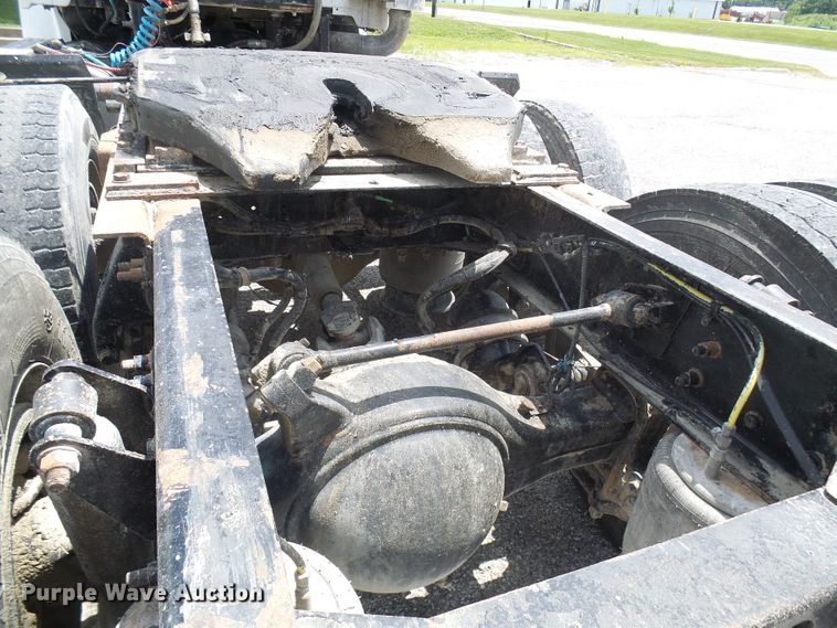 image for item DI0556 2004 Sterling A-Line semi truck