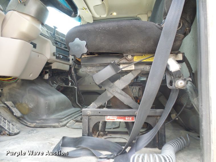 image for item DI0556 2004 Sterling A-Line semi truck