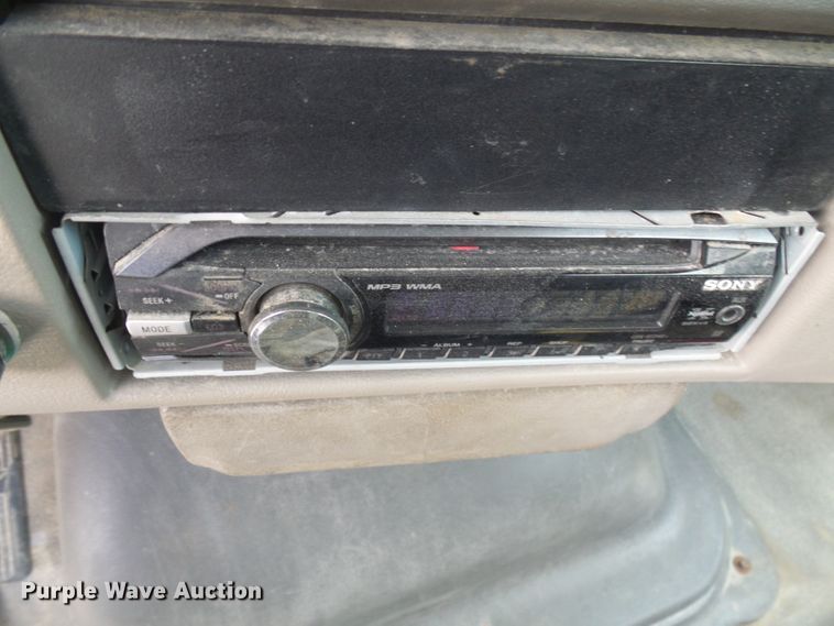 image for item DI0556 2004 Sterling A-Line semi truck