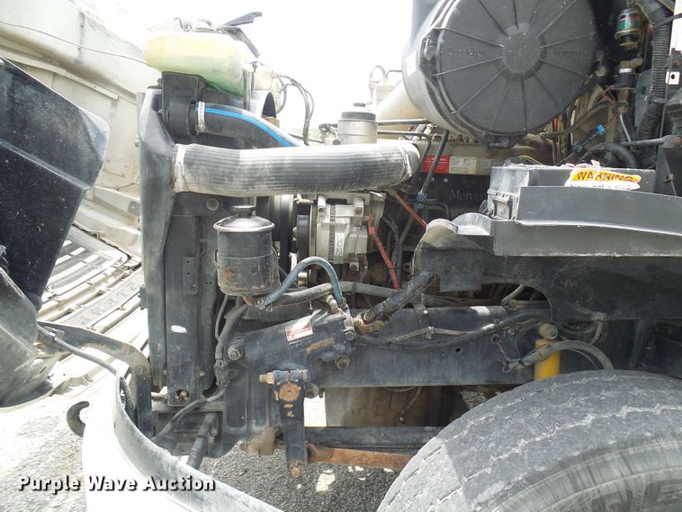 image for item DI0556 2004 Sterling A-Line semi truck